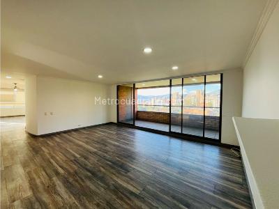 Apartamento en venta en El Poblado, Medellín · foto 3 de 20
