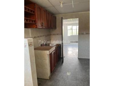 Apartamento de 3 alcobas en venta en Departamental, Cali, 69 m² · foto 2 de 10