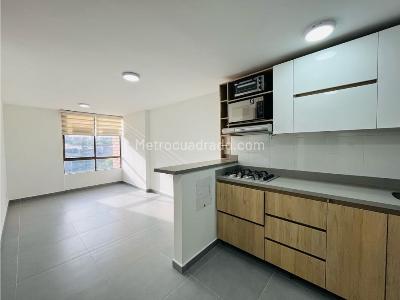 Studio for rent in Laureles, Medellín