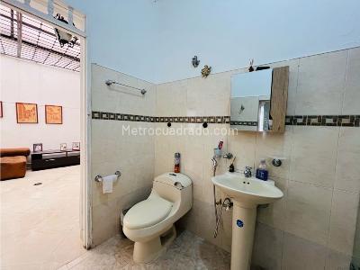 Casa de 5 alcobas en venta en Centro, Medellín, 176 m² · foto 10 de 18