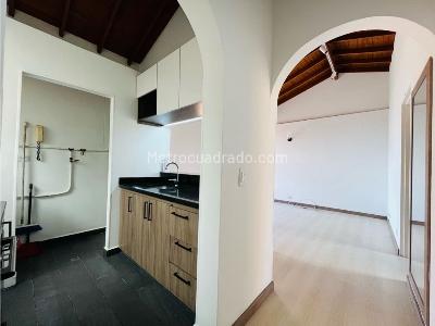 Apartamento de 2 alcobas en arriendo en Loma Del Indio, Medellín, 55 m² · foto 6 de 18