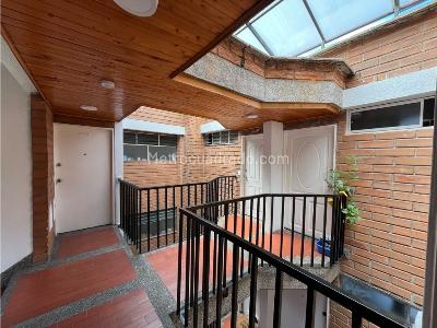 Apartamento de 2 alcobas en arriendo en Loma Del Indio, Medellín, 55 m² · foto 14 de 18