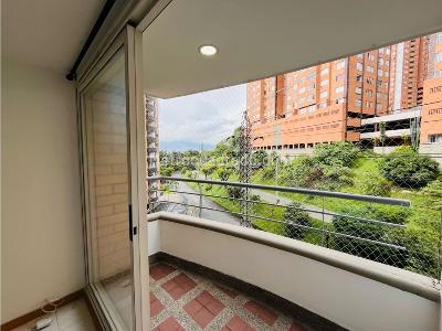 Apartamento de 1 alcoba en arriendo en Loma Del Indio, Medellín, 46 m² · foto 2 de 20