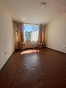 Casa de 5 alcobas en venta en Florencia Afidro, Bogotá, 252 m² · foto 10 de 20