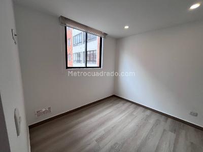 Apartamento de 2 alcobas en arriendo en Ciudad La Salle, Bogotá, 35 m² · foto 11 de 15