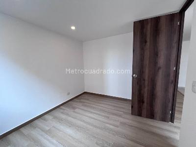 Apartamento de 2 alcobas en arriendo en Ciudad La Salle, Bogotá, 35 m² · foto 12 de 15