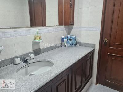 Apartamento de 4 alcobas en venta en Gratamira Suba, Bogotá, 197 m² · foto 10 de 20