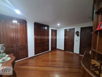 Apartamento de 4 alcobas en venta en Gratamira Suba, Bogotá, 197 m² · foto 12 de 20