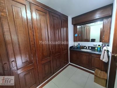 Apartamento de 4 alcobas en venta en Gratamira Suba, Bogotá, 197 m² · foto 19 de 20