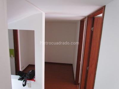 Casa de 3 alcobas en venta en Maria Cristina, Bogotá, 150 m² · foto 9 de 20