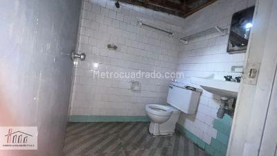 Casa de 5 alcobas en venta en Alcazares Norte, Bogotá, 227 m² · foto 10 de 20