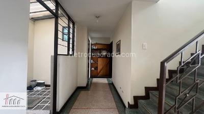 Casa de 5 alcobas en venta en Alcazares Norte, Bogotá, 227 m² · foto 15 de 20