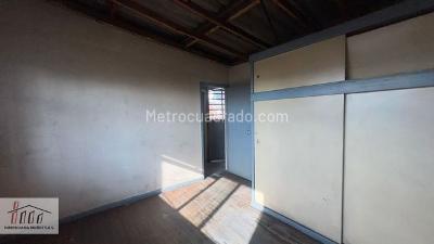 Casa de 5 alcobas en venta en Alcazares Norte, Bogotá, 227 m² · foto 17 de 20