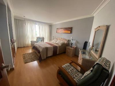 Apartamento de 3 alcobas en venta en Pinares, Pereira, 132 m² · foto 4 de 7