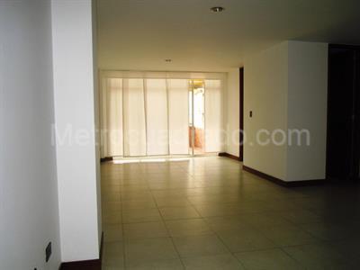Casa de 4 alcobas en venta en Pinares, Pereira, 240 m² · foto 2 de 20