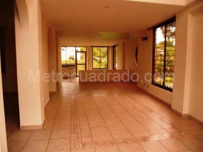 Casa en venta en Alamos, Pereira · foto 2 de 12