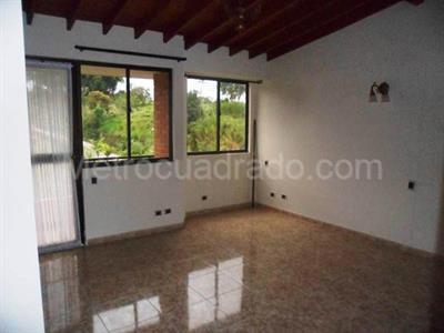 Casa en venta en Alamos, Pereira · foto 3 de 12