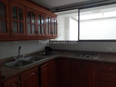 Casa en venta en Alamos, Pereira · foto 2 de 20