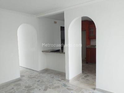Casa en venta en Alamos, Pereira · foto 3 de 20