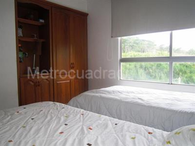Apartamento de 3 alcobas en venta en Pinares, Pereira, 132 m² · foto 10 de 16
