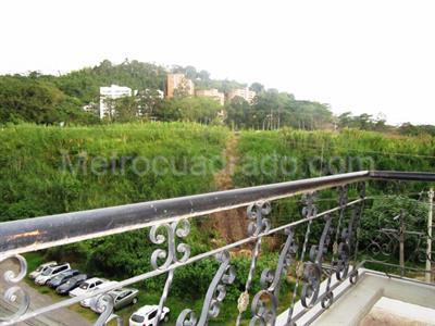 Apartamento de 3 alcobas en venta en Pinares, Pereira, 132 m² · foto 13 de 16