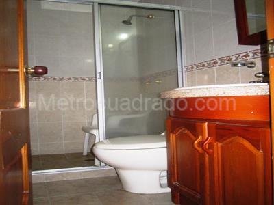 Apartamento de 3 alcobas en venta en Pinares, Pereira, 132 m² · foto 4 de 16