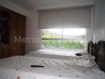 Apartamento de 3 alcobas en venta en Pinares, Pereira, 132 m² · foto 8 de 16