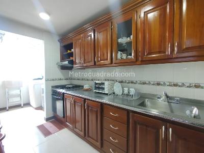 Apartamento en venta en Pinares, Pereira · foto 2 de 16