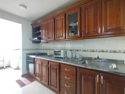 Apartamento en venta en Pinares, Pereira · foto 3 de 16
