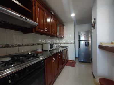 Apartamento en venta en Pinares, Pereira · foto 6 de 16