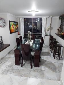Apartamento en venta en Pinares, Pereira · foto 3 de 10