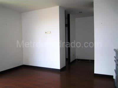 Apartamento en venta en Pinares, Pereira · foto 8 de 16
