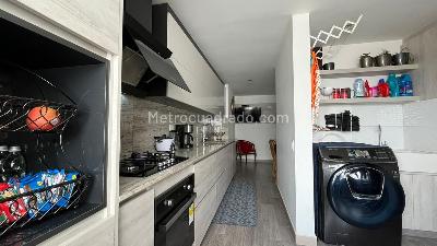 Apartamento en venta en Pinares, Pereira · foto 6 de 16