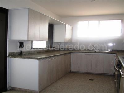 Casa de 3 alcobas en venta en Alamos, Pereira, 208 m² · foto 11 de 20