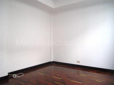 Casa de 3 alcobas en venta en Alamos, Pereira, 208 m² · foto 13 de 20