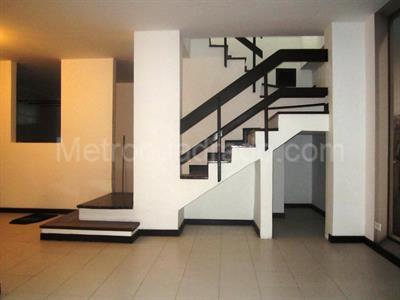 Casa de 3 alcobas en venta en Alamos, Pereira, 208 m² · foto 2 de 20