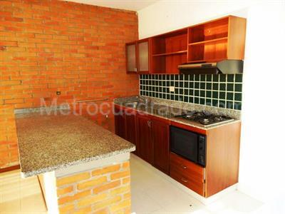 Apartamento en venta en Av De Las Americas, Pereira · foto 2 de 10