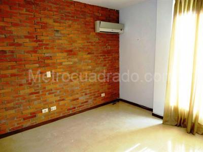 Apartamento en venta en Av De Las Americas, Pereira · foto 3 de 10