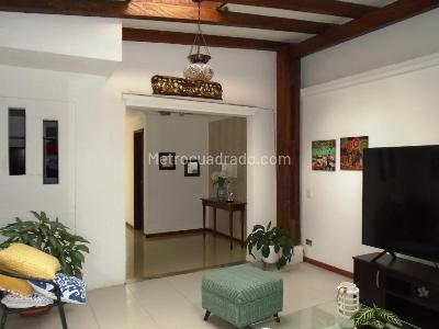 Casa en venta en Alamos, Pereira · foto 2 de 20