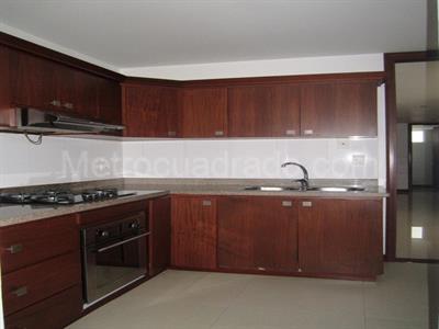Apartamento en venta en Pinares, Pereira · foto 5 de 12