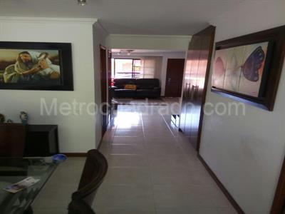 Casa en venta en Alamos, Pereira · foto 2 de 8