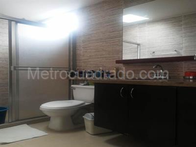 Casa de 3 alcobas en venta en Avenida 30 Agosto, Pereira, 159 m² · foto 7 de 10