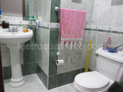 Apartamento de 3 alcobas en venta en Pinares, Pereira, 174 m² · foto 7 de 9