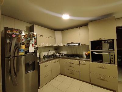 Apartamento en venta en Pinares, Pereira · foto 8 de 19