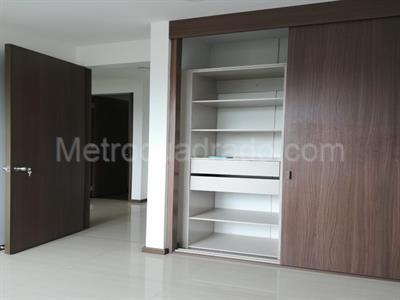 Apartamento en venta en Los Alamos, Pereira · foto 7 de 14
