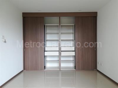 Apartamento en venta en Los Alamos, Pereira · foto 10 de 14