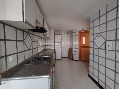 Apartamento en venta en Alamos, Pereira · foto 5 de 20