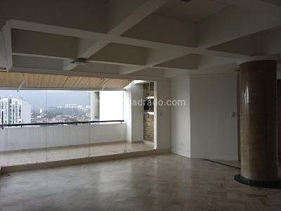 Apartamento en venta en Los Alpes, Pereira · foto 2 de 20