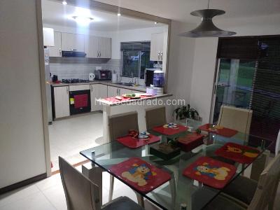 Casa en venta en Alamos, Pereira · foto 3 de 20
