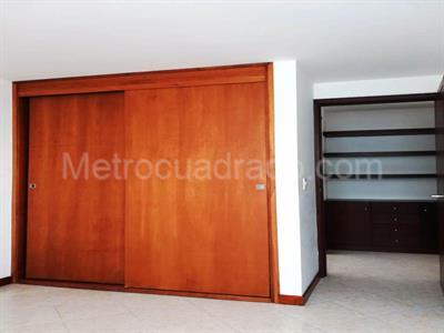Apartamento en venta en Pinares, Pereira · foto 11 de 17
